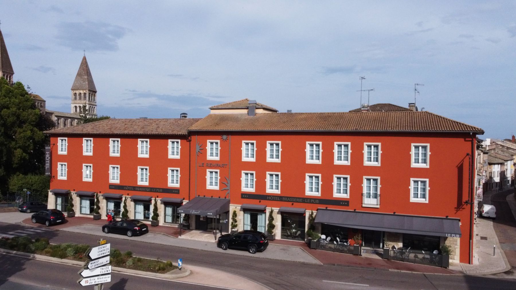 Hôtel Restaurant Le Rempart à Tournus